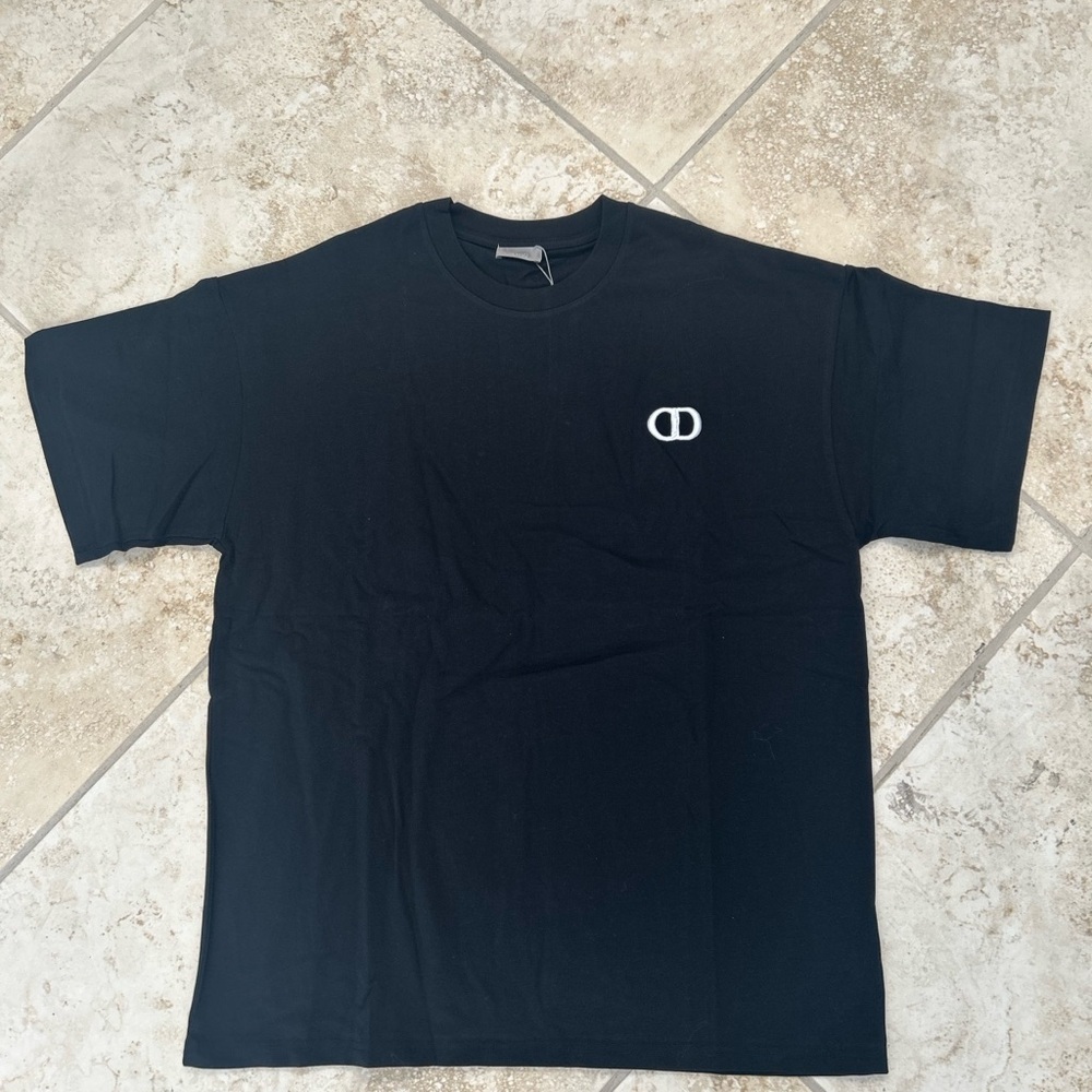 Christian Dior Men's CD Icon
Relaxed-Fit T-Shirt Black Size M